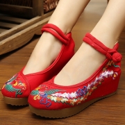 Women's Embroidery Platform Wedge Heels Old Beijing Shoes