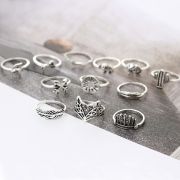 Fashion 12 Pieces Leaf Feather Round Finger Rings Multiple Sets Of Rings