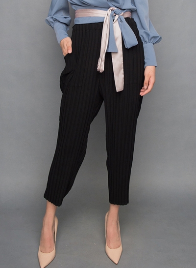 Fashion Casual Loose Solid Women Pleated Pants With Elastic Waist YOUYOUFASHIONEC.com